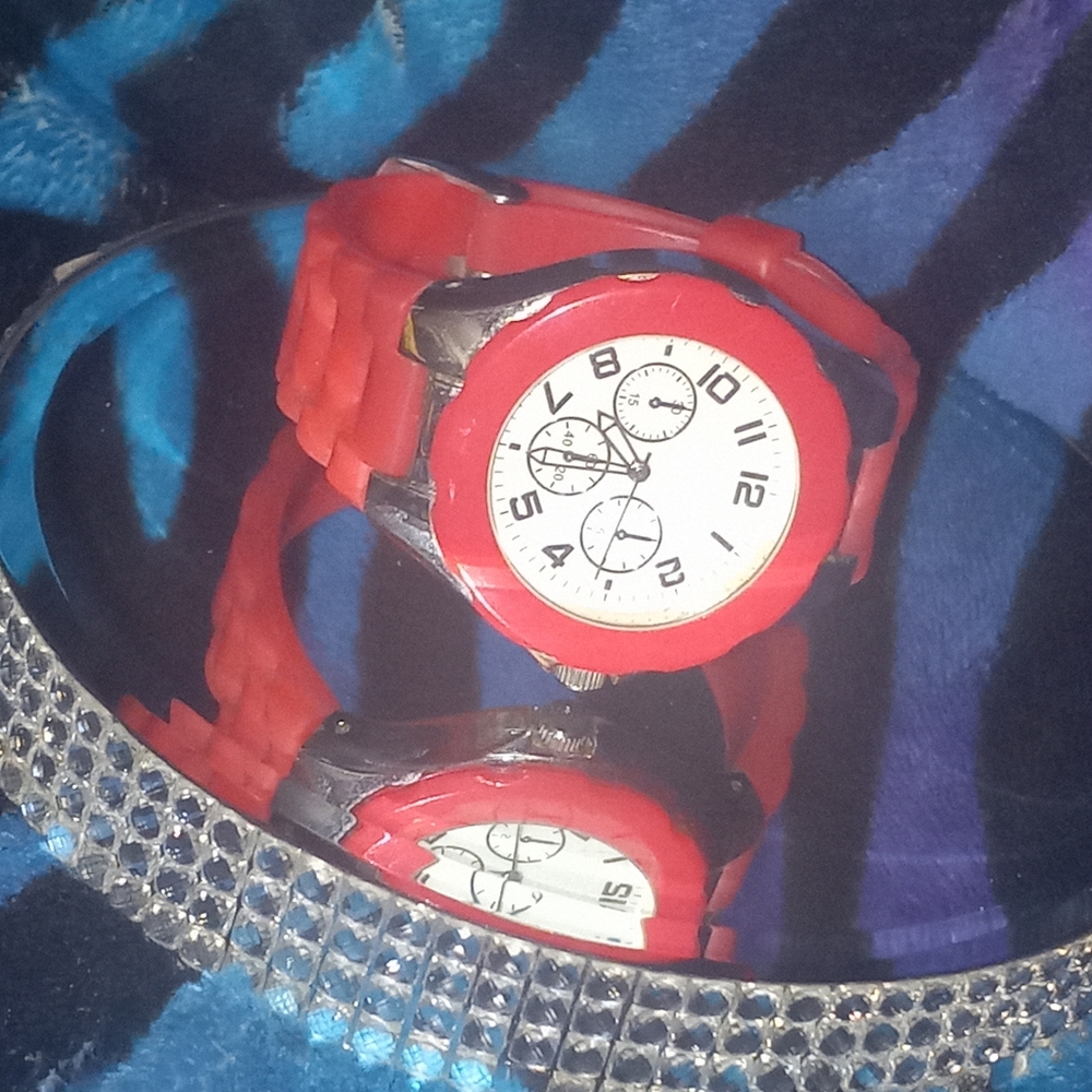 Vintage Jelly Watch with White Face and Stainless Steel Back